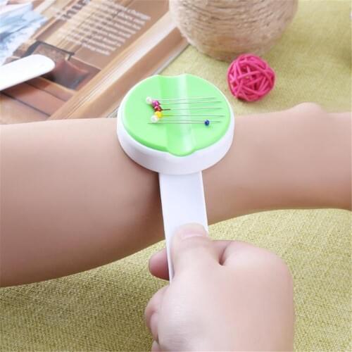 New Sewing Magnetic Box Needle Pin Cushion Magnetic Catcher Neddlework Sewing Tools DIY Wrist Portable Kit Tool Storage Box hot