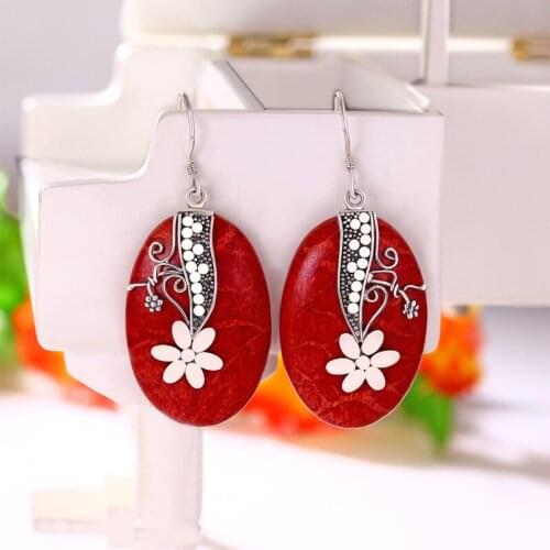 2018 New Arrival Direct Selling Brinco 925 Fashion Temperament Thai Mosaic Coral Earrings Carved Featuring Retro Ethnic Ladies