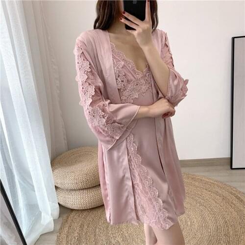 New fashion casual pajamas two piece Satin Chiffon robe womens sexy suspender pajamas spring and summer 2020