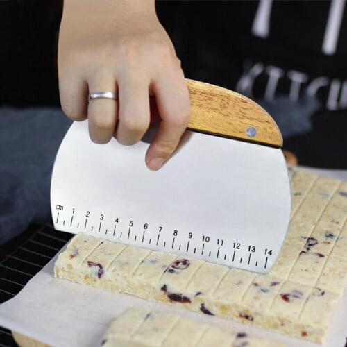 Spot with scale cutting scraper 16c semi-circular wooden handle flour cutting multifunctional scraper stainless steel spatula