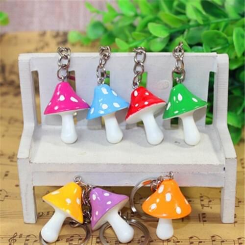 600pcs Novelty Plastic Mushroom Key Chains Mini Mushroom Shaped Key Rings Gifts Wedding Gift