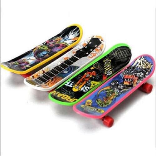 1 pcs New Cute Party Favor Kids children Mini Finger Board Fingerboard Skate Boarding Toys Gift gag toys