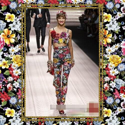 Spring classic printed fabric European brands, fashion week classic printing, sewing fabric factory stores are not out of stock