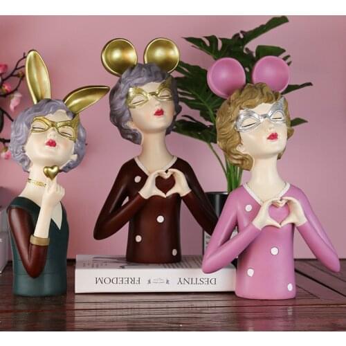 Nordic Luxury Modern Girl Resin Ornaments Bookcase Cabinet Club Figurines Crafts Home Livingroom Desktop Sculpture Decoration