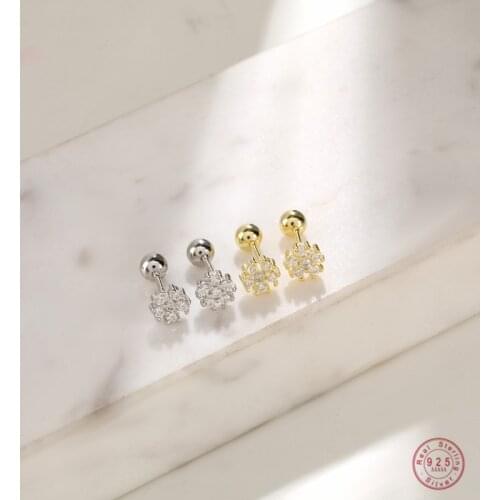 925 Sterling Silver French Simple Pavé Crystal Flower Stud Earrings Women Light Luxury Temperament Wedding Party Jewelry Gift