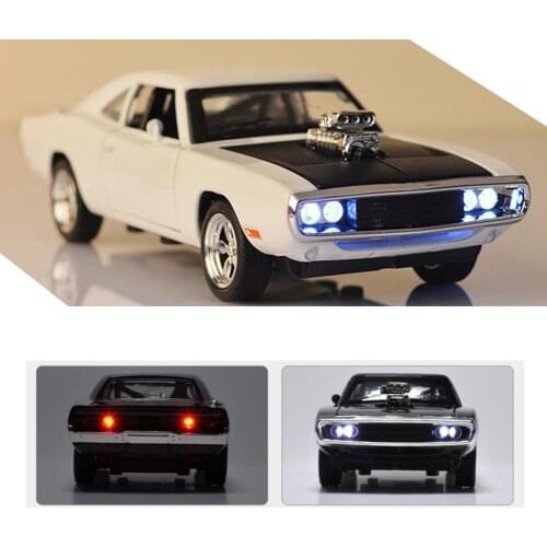 1:32 Dodge Charger Diecast Metal Model Car Sound and Light Pull-back Vehicle Toy