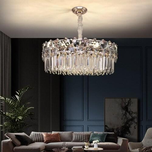 Post-modern luxury crystal chandeliers are bright and fashionable living room lights romantic and warm bedroom dining room lamps