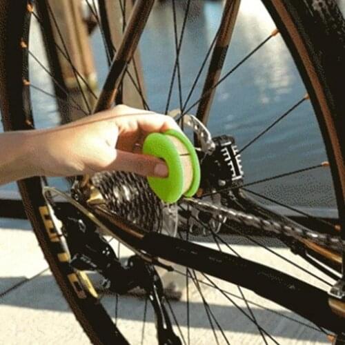 Bicycle Chain Roller Oiler Bike Repair Lubricator Maintenance Tool for Mountain Road Bike Chain Repairing Elements