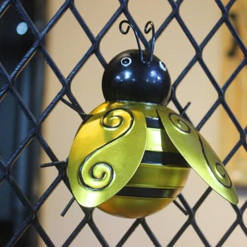 Bee Pendant Delicate Animal Shape Iron Vivid Cartoon Wall Art Ornament for Home