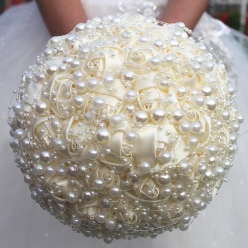 In Stock New Light Champagne 2019 Gorgeous Peals Chain Wedding Bouquet Rose Bridesmaid Flowers Artificial Pearl Bridal Bouquets