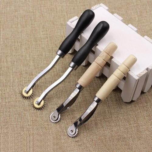1pcs Leather Overstitch Line Making Wheel Leather Stitch Tracing Wheel Spacing Paper Perforating Tool Gear Roulette Spacing Tool