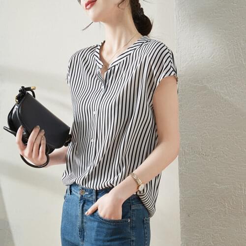 Summer New Style Women Chiffon Short Sleeve Stripe Tops Fashion Blouses Lady Temperament Shirts V-Neck Loose Blusas MM0290