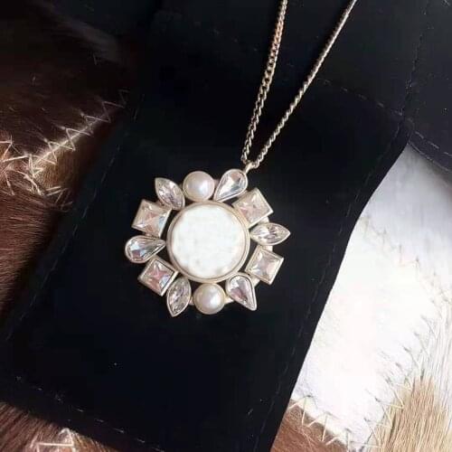 Hot Fashion Pearl Jewelry Gold Color Necklace Paris Unique Round Resin Pearls Design Date Top Wedding Party Necklace Pendant