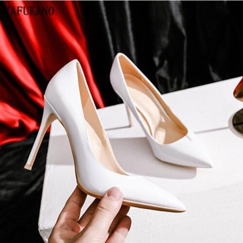 Plus Size 33-42 Nude Womens Pumps 6 8 10 cm Pointed Toe Sexy Thin Heels High Heels Red Patent Leather Lady Party Wedding Shoes