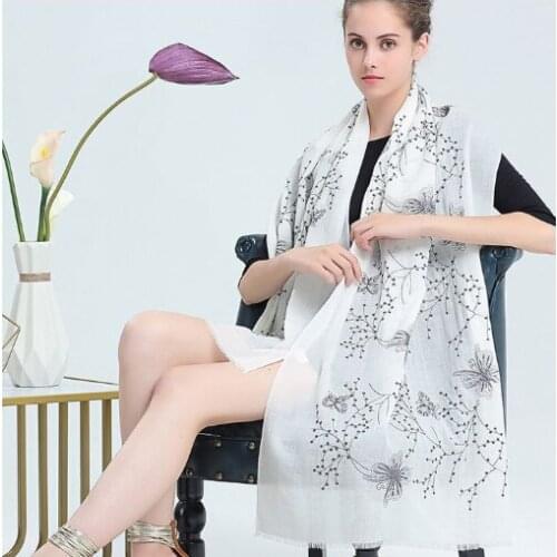 Women 100% Wool Scarf Ladies Autumn And Winter Embroidered Butterfly Shawl Warm Scarf Long Scarf Luxury Brand Foulard Scarves