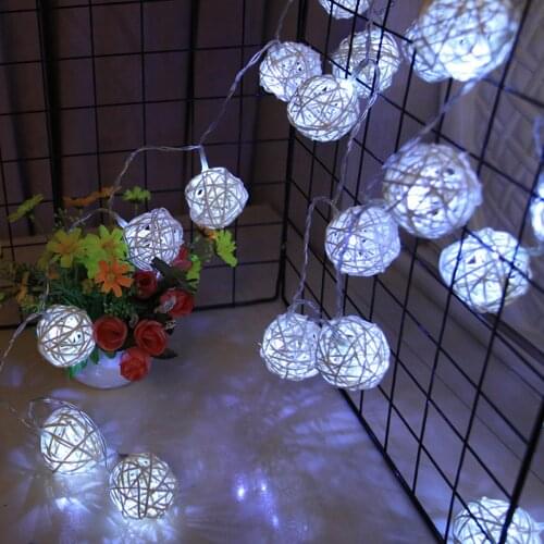 20 LED Rattan Ball String Lights Battery Operated Christmas Lights Flashing Garland Fairy Lights for Home Wedding Party Decors