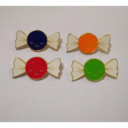 Custom Metal Candy Badge Low Price Round Paint Pin