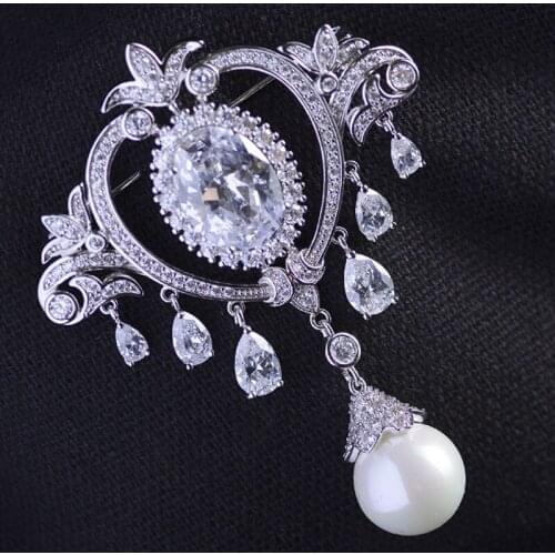 Zlxgirl Classic Crown Shape Bride Flower brooch Women Girls classic pearl Wedding Decoration Drop Corsage Pins bridal jewelry