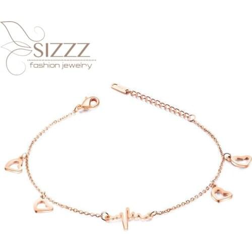 SIZZZ Bracelets On The Leg