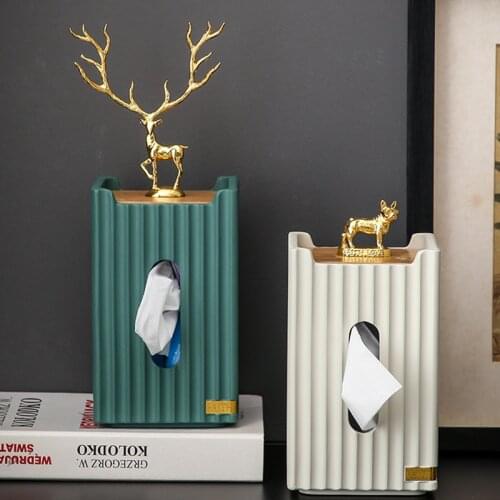 European Resin Golden Deer Rectangular Tissue Box Luxury Striped Standing Animal Storage Tissue Box Living Room Home Decoration