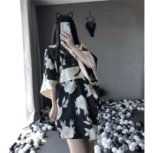 Japanese Style Kimono for Ladies Summer New Satin Floral Printing V-Neck Lacing Yukata Sexy Fashion Three Quarter Sleeve Pajamas
