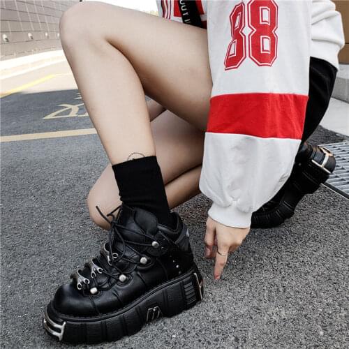Punk Style Women Sneakers Lace Up 6 Cm Platform Shoes Woman Creepers Women Casual Flat Shoes Metal Decoration