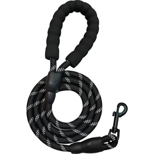 Dog traction rope does not work. Hand reflective traction rope thickened large dog walking rope 1.5m round rope pet products