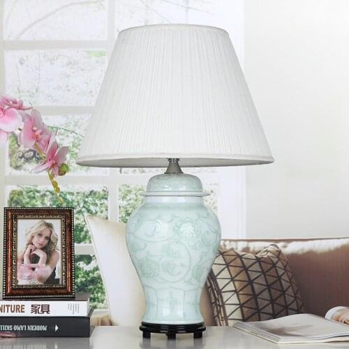 Jingdezhen Vintage style porcelain ceramic desk table lamps for bedside chinese Porcelain bedroom table lamp