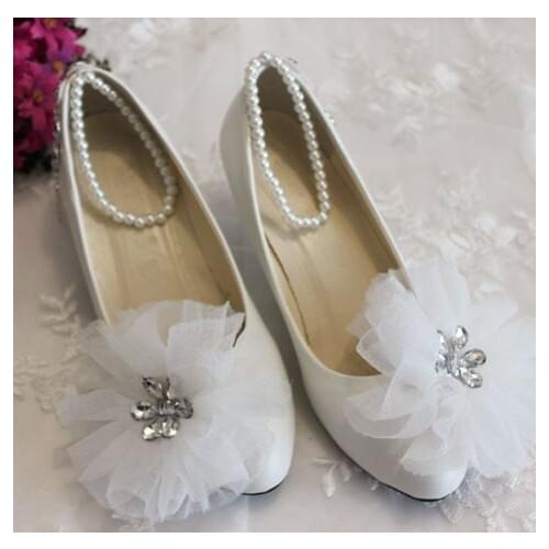 White flower crystal rhinestones wedding shoes women sweet handmade med high heels plus size bridal shoes ankle beading straps