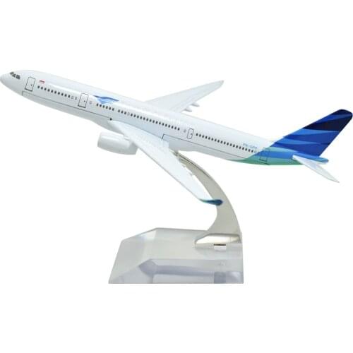 TANG DYNASTY(TM) 1:400 16cm Air Bus A330 Garuda Indonesia Metal Airplane Model Plane Toy Plane Model
