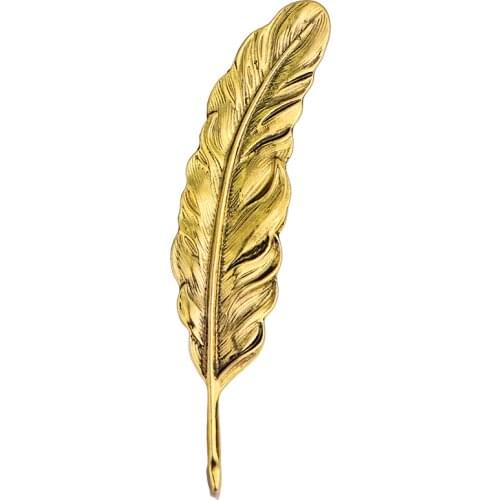 Simple Korean Style Leaf Brooches Pins For Women Men Classic 3 Colors Costume Suit Shirt Clothing Badge Jewelry Accessory BR9250