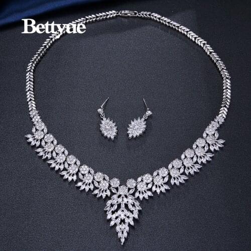 Bettyue Brand Fashion Charm AAA Cubic Zircon Two Colors Europe And America Style Wholesale Jewelry Sets For Woman Wedding Gifts