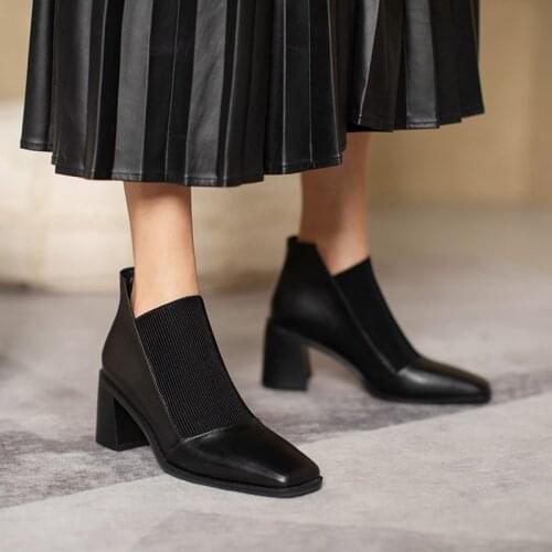 2021 New Square Toe Chelsea Boots Concise Designer Thick Heels Shoes For Women Autumn Winter Genuine Leather Female Ankle Boots