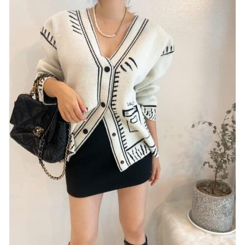 Fashion Chic Women Black Line White Cardigans Winter Black Sweaters for Women Sweater Coat