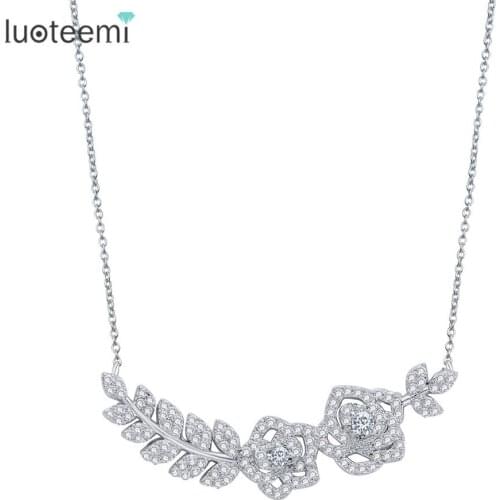LUOTEEMI New Elegant Flower Leaf pingente Pendant Micro Paved CZ Link Chain Necklace for Women Wedding Party Christmas Gift