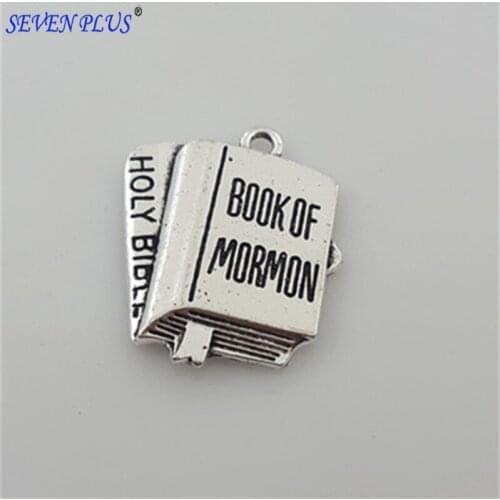 2018 Popular design 20 Pieces/Lot 27mm*32mm Tibetan Silver Letter Printed Holy Bible Book Of Mormon Charm Pendant for DIY Making