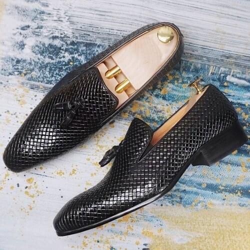 Luxury Men Dress Casual Shoes Genuine Leather Shoes Black Brown Plait Prints Slip On Tassel Shoes Wedding Office Loafers For Men
