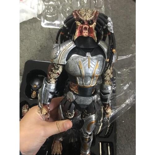 ELSADOU Figures &quot;Predator&quot;