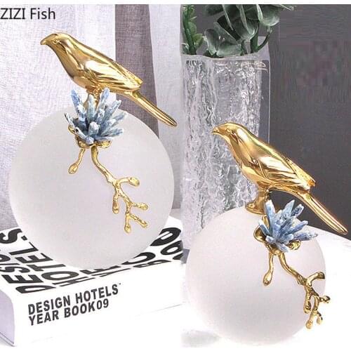 Creative Frosted Crystal Ball Copper Bird Sculpture Crafts Living Room Office Art Decor Luxury Home Decoration Birthday Present
