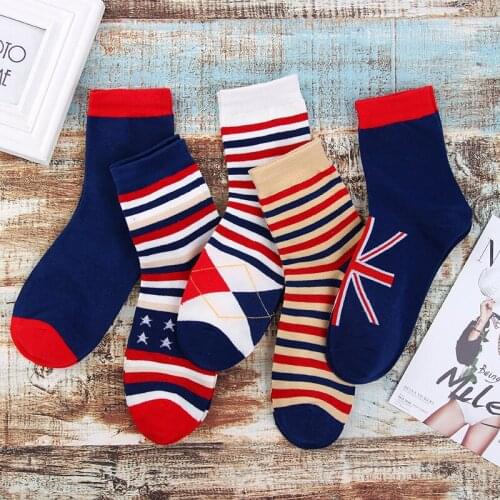 England Style Mid Tube Socks For Women And Men Autumn Winter Vertical Stripes National Flag Color Matching Neutral Cotton Socks