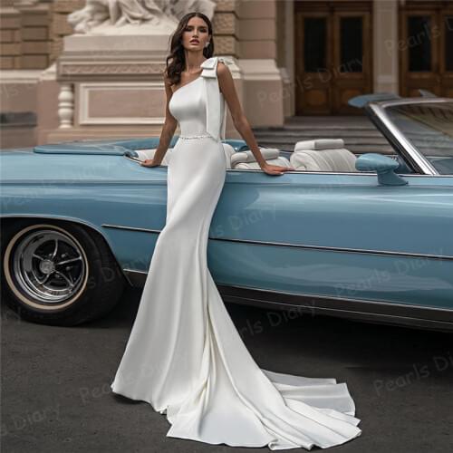 New Arrival One Shoulder Memaid Wedding Dresses 2021 Beading Belt Plain Bride Dress With Train Satin Bridal Gown Robe De Mariee