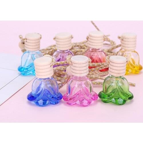 10/30pcs Refillable Car Hanging Glass Perfume Bottle Rose Shaped Pendant Perfume Aromatherapy Bottle Hanging Diffuser Bottle
