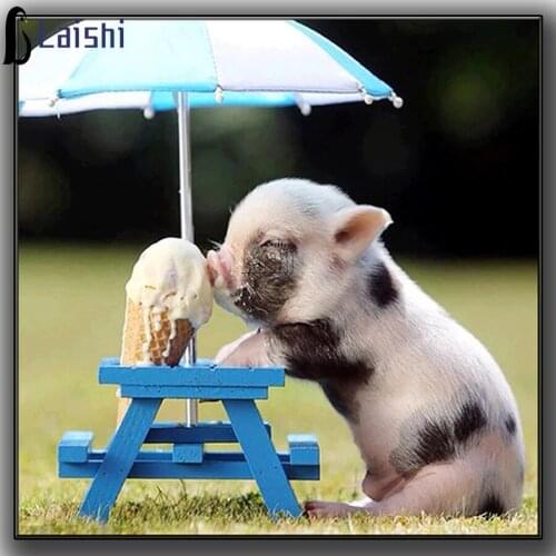 Pig Diamond Painting Cute pig eating ice cream under umbrella Diamond Mosaic Embroidered Landscape Animal Diamond New Year Gift
