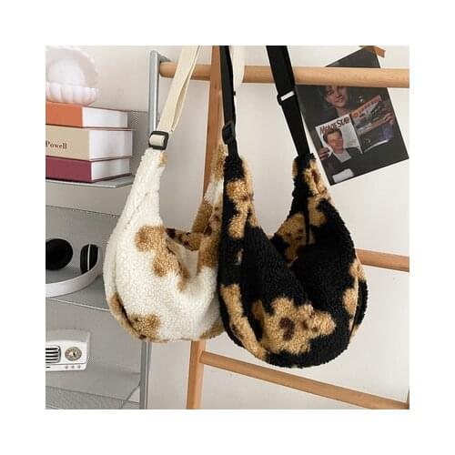 Fashion Cute Bear Printed Lamb Fleece Shoulder Bags for Women 2021 Portable Large Capacity Messenger Bags Commuter Totes
