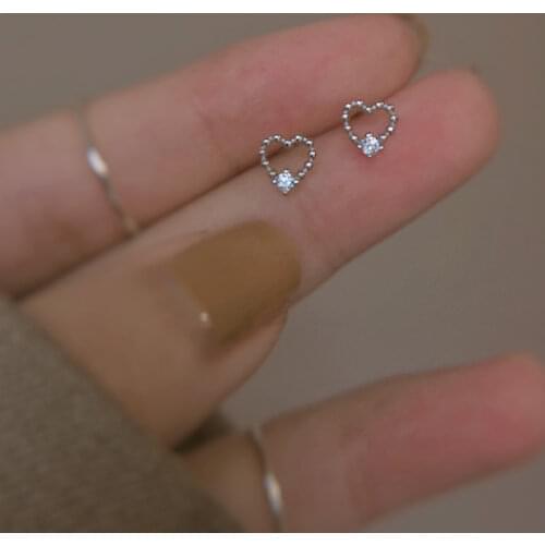 Binmonray 925 Sterling Silver Hollow Out Love Heart Zircon Small Earrings for Women Chic Stud Earrings Ladies Aesthetics Jewelry