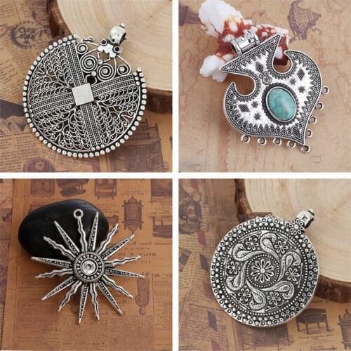 DoreenBeads Hot Zinc Based Alloy Boho Chic Pendants For Handmade Necklace Round Silver Color Filigree Style Jewelry DIY Findings