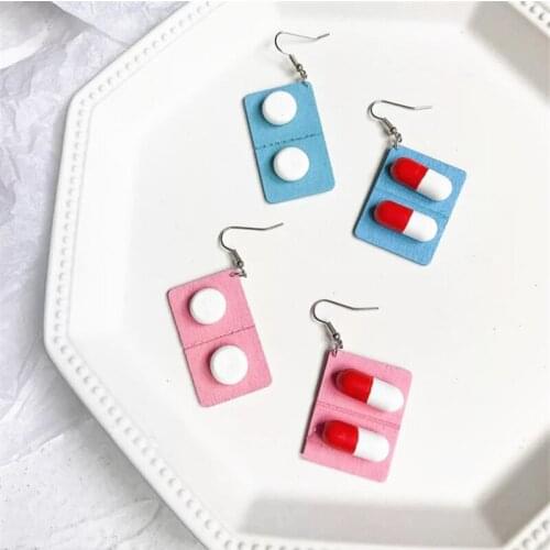 New Cute Wooden Capsule Drop Earrings Funny Lovely Pills Medicine Dangle Earrings For Women Girl Unique Fashion Jewelry Gift