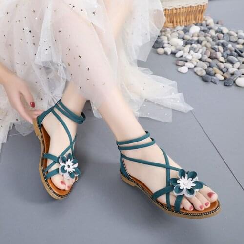 All-match Net Celebrity Female Flat Fairy Beach Shoes 2021 Summer New Girls Roman Temperament Explosion Models Female Sandals