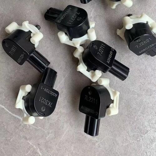 1pcRear Suspention Height Sensor 8651A065 For Mitsubishi Pajero Montero 4 IV 2007-2016