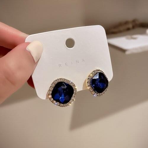 TXIACC Stud Earrings